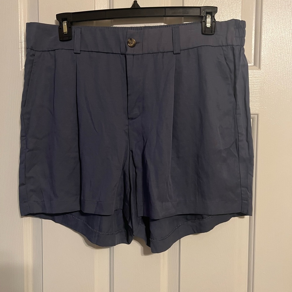 Torrid Studio Linen Short NWOT Size 14